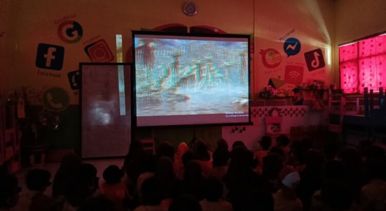 Film dan buku edukatif