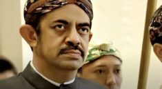 Beberapa media di Malaysia menyoroti kabar bahwa Riza Chalid, taipan minyak asal Indonesia, berada di Negeri Jiran. Ia termasuk dalam daftar tersangka