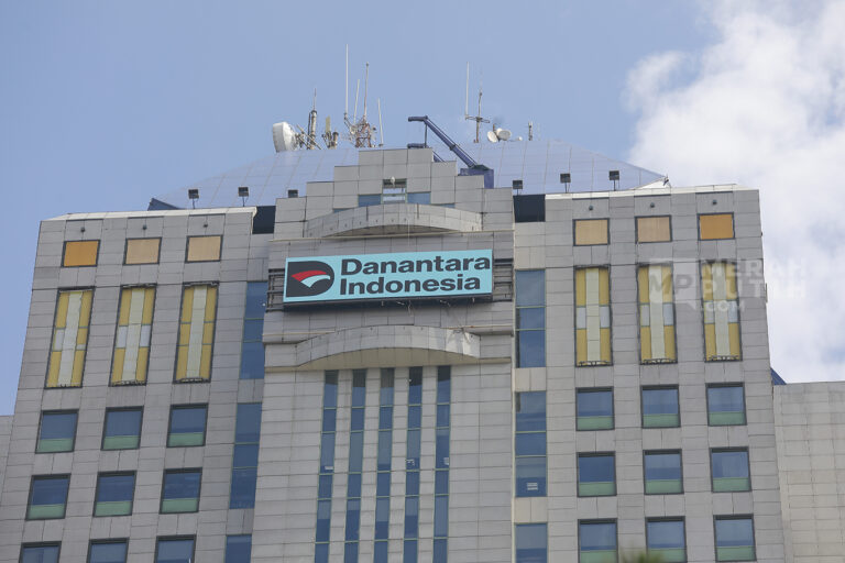 Danantara Desak BUMN Bersatu, Bukan Jalan Sendiri!