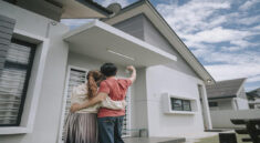 Mana Lebih Relevan Bagi Pasangan Gen Z, Beli Rumah atau Kontrak?