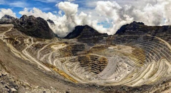 Pemerintah Berencana Tambah 10 Persen Saham Freeport, Peluang Untung atau Risiko?