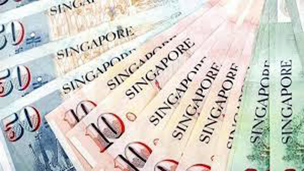 Rupiah Sentuh Rp13 Ribu per Dolar Singapura, Catat Rekor Terlemah Sepanjang Sejarah