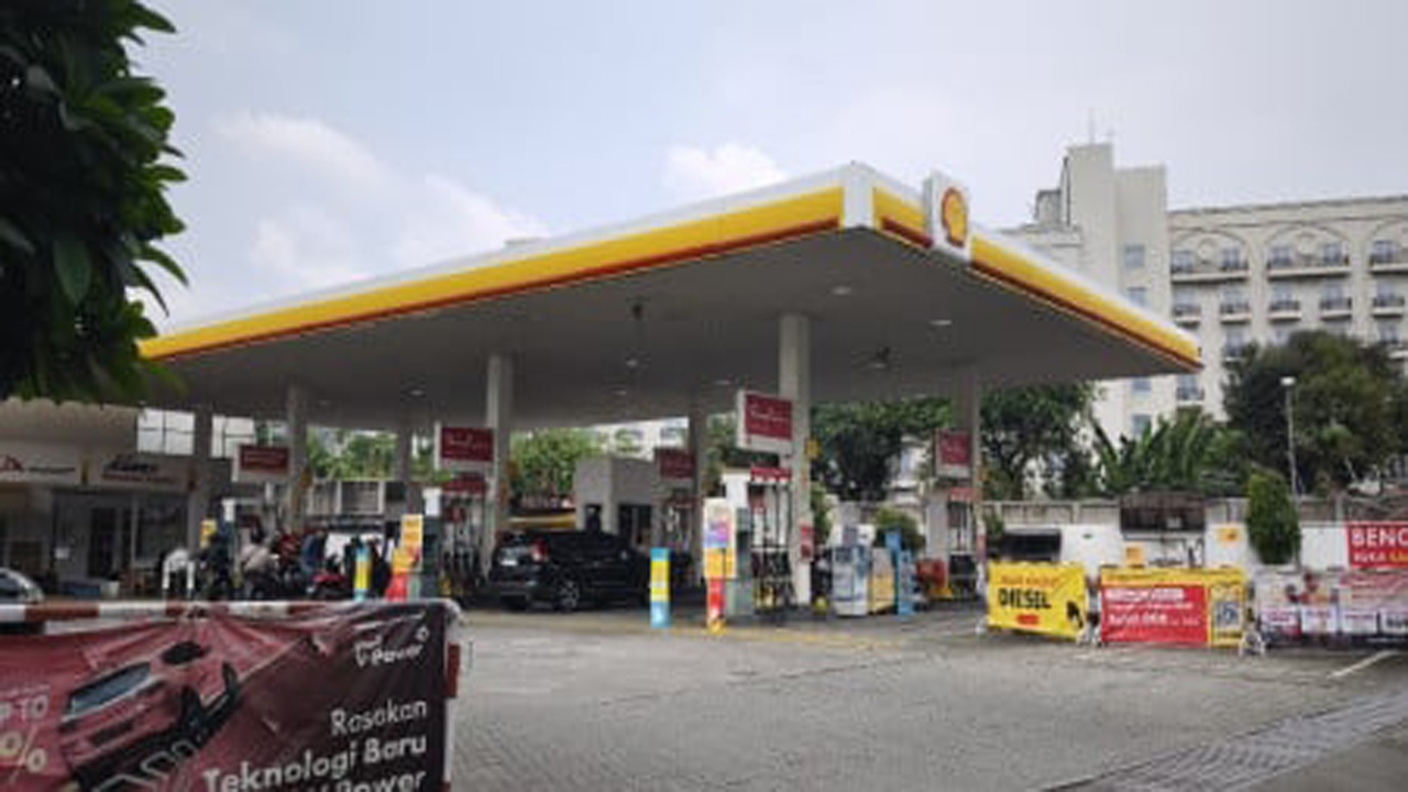 Shell dan SPBU Swasta Kini Impor BBM Lewat Pertamina untuk Atasi Kelangkaan