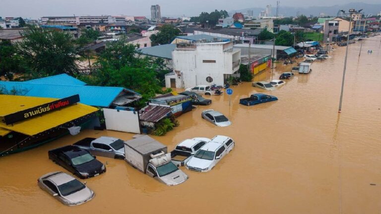 Banjir Maut Asia Tenggara: Indonesia, Thailand, Malaysia Lumpuh dan Puluhan Tewas