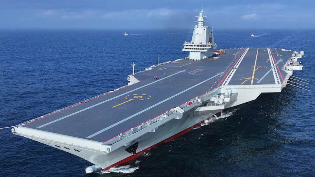 Kapal Induk Ketiga China Resmi Berdinas Militer, Canggih Saingi AS