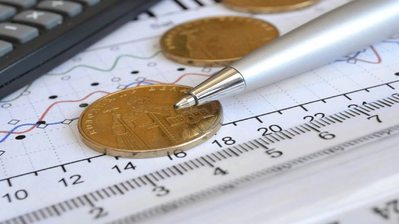 Gaji Pas-pasan, Mimpi Kaya Tetap Nyata: Mengikuti Jejak Bijak Warren Buffett