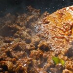 Cara Memanaskan Rendang yang Aman Saat Lebaran Menurut Dokter