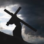 45 Ucapan Jumat Agung Bahasa Inggris dan Artinya yang Menyentuh Hati