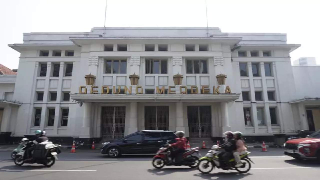 Dari Whoosh hingga Semangat Bandung, Menjaga Warisan Sejarah di Tengah Kemajuan Kota Kembang