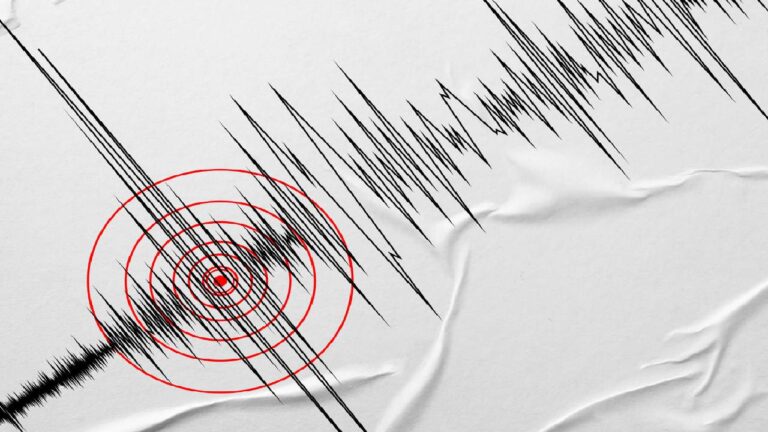 Gempa M 7,8 Filipina Picu Kepanikan dan Peringatan Tsunami, Korban Jiwa Mulai Bertambah